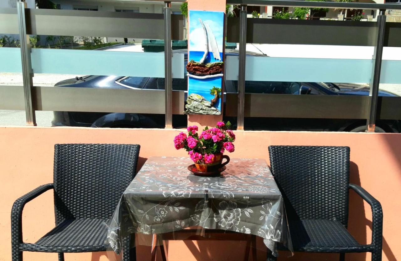 Apartmenthotel Sithon Сарті Екстер'єр фото