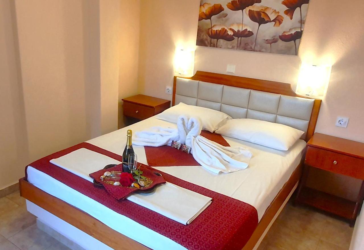 Apartmenthotel Sithon Сарті Екстер'єр фото