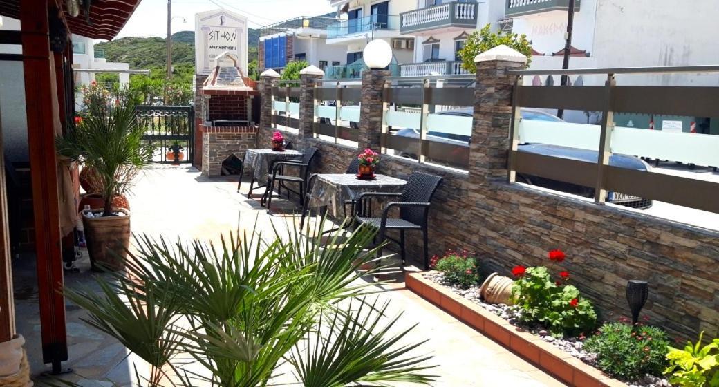 Apartmenthotel Sithon Сарті Екстер'єр фото